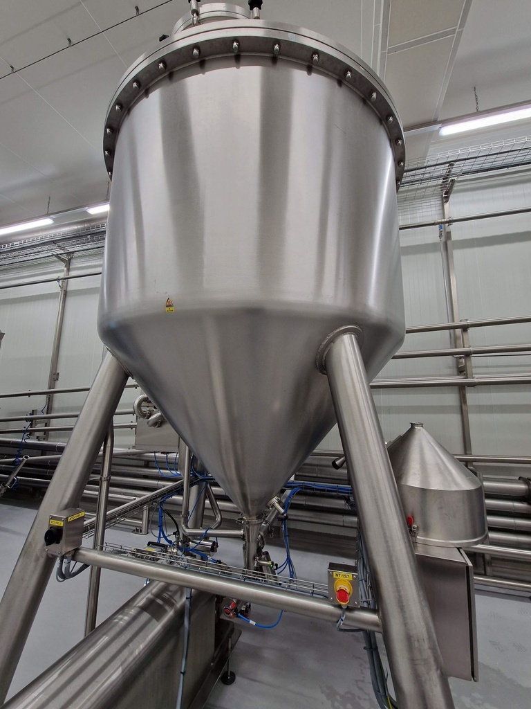 Prozessbehälter aussen Ra0.8 geschliffen, Innen Ra0.6